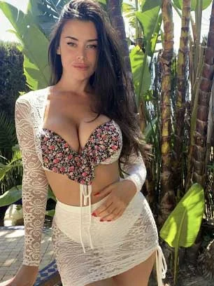 Female Escorts in pamposh-enclave